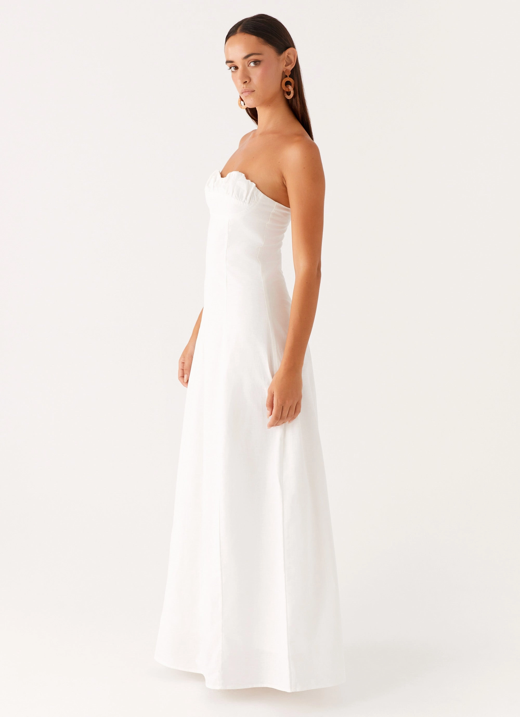 Tayla Linen Maxi Dress - White Bow Soft Flattering Look