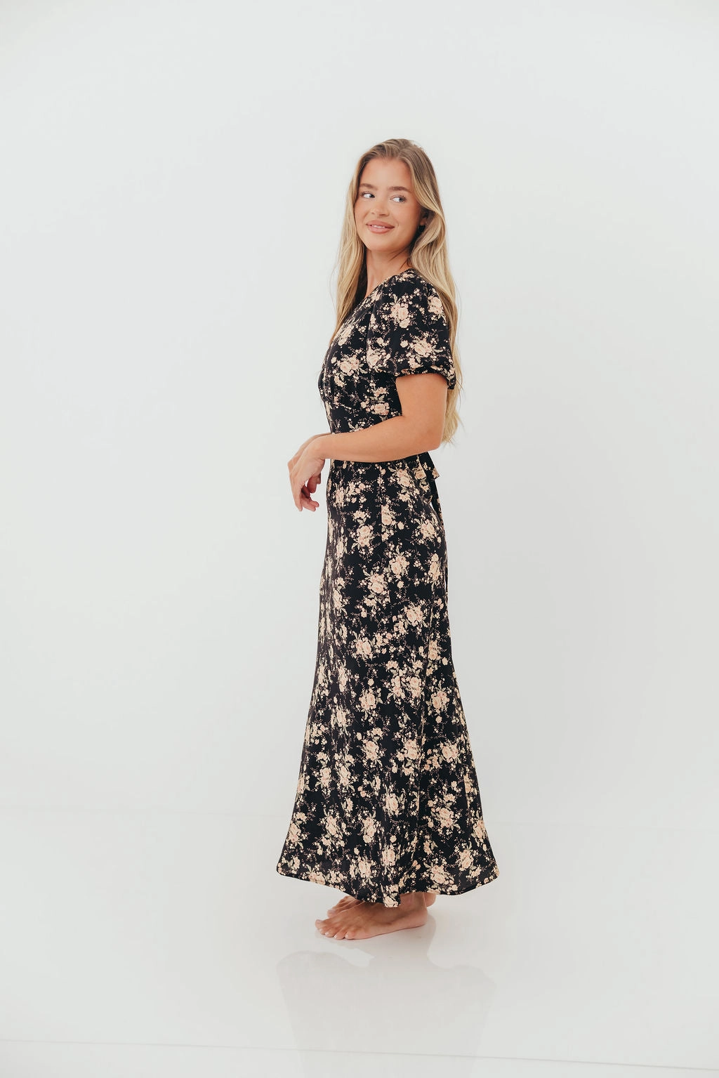 Annie Maxi Dress in Black Floral Silky Finish