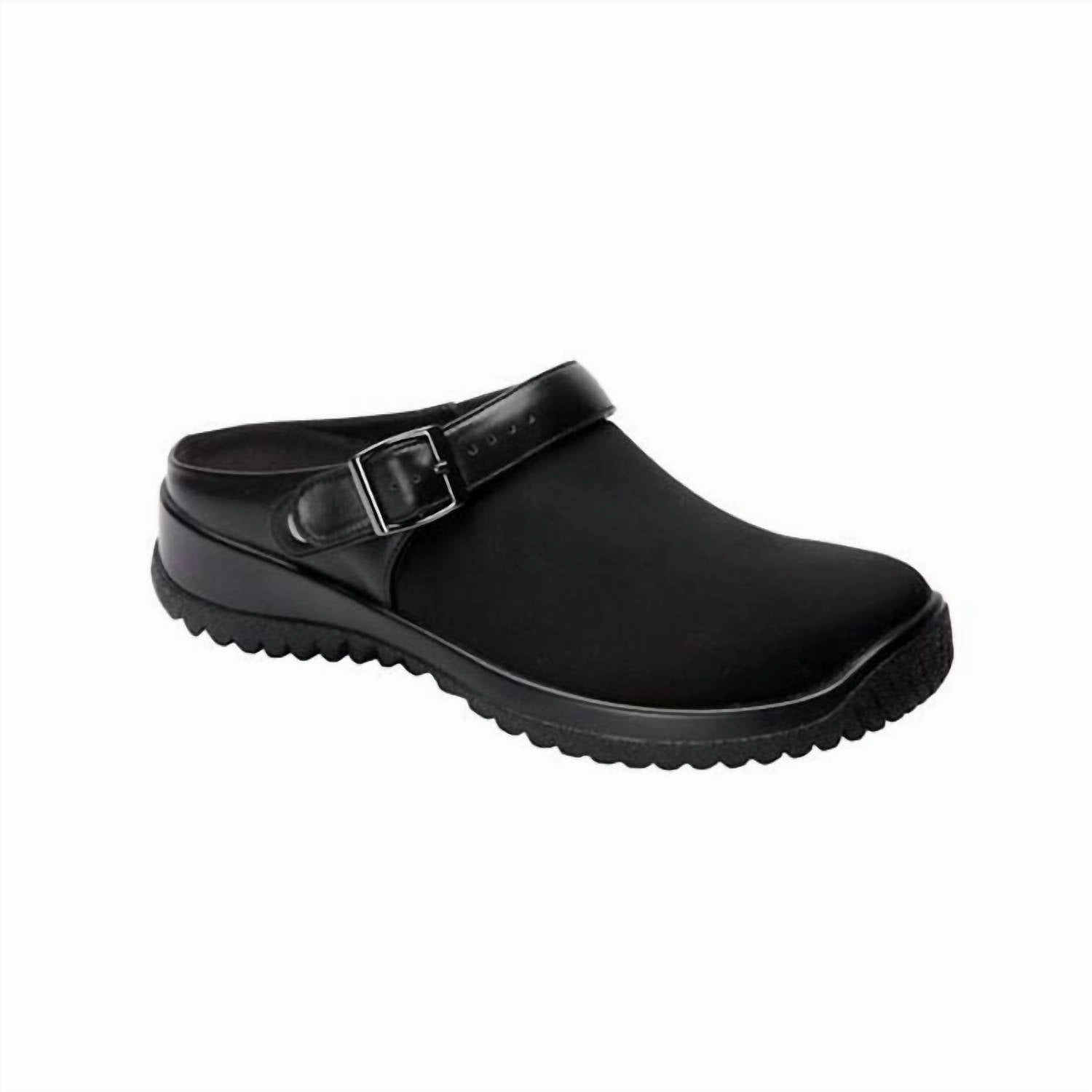 High Comfort Airflow Optimized Design Women's Savannah Clogs In Black Stretch