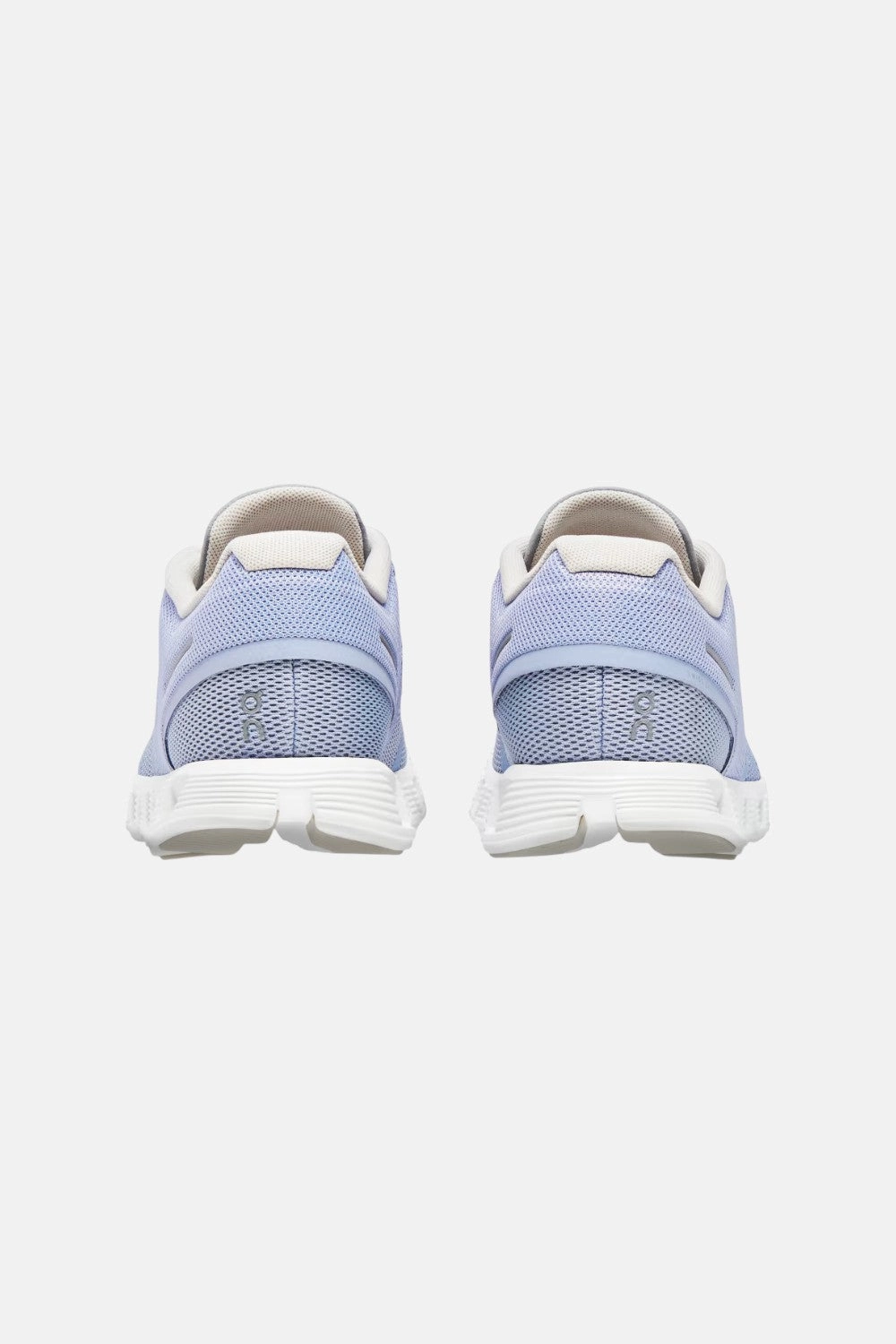 ON Running Women's Cloud 5 in Nimbus/Alloy All-around comfort