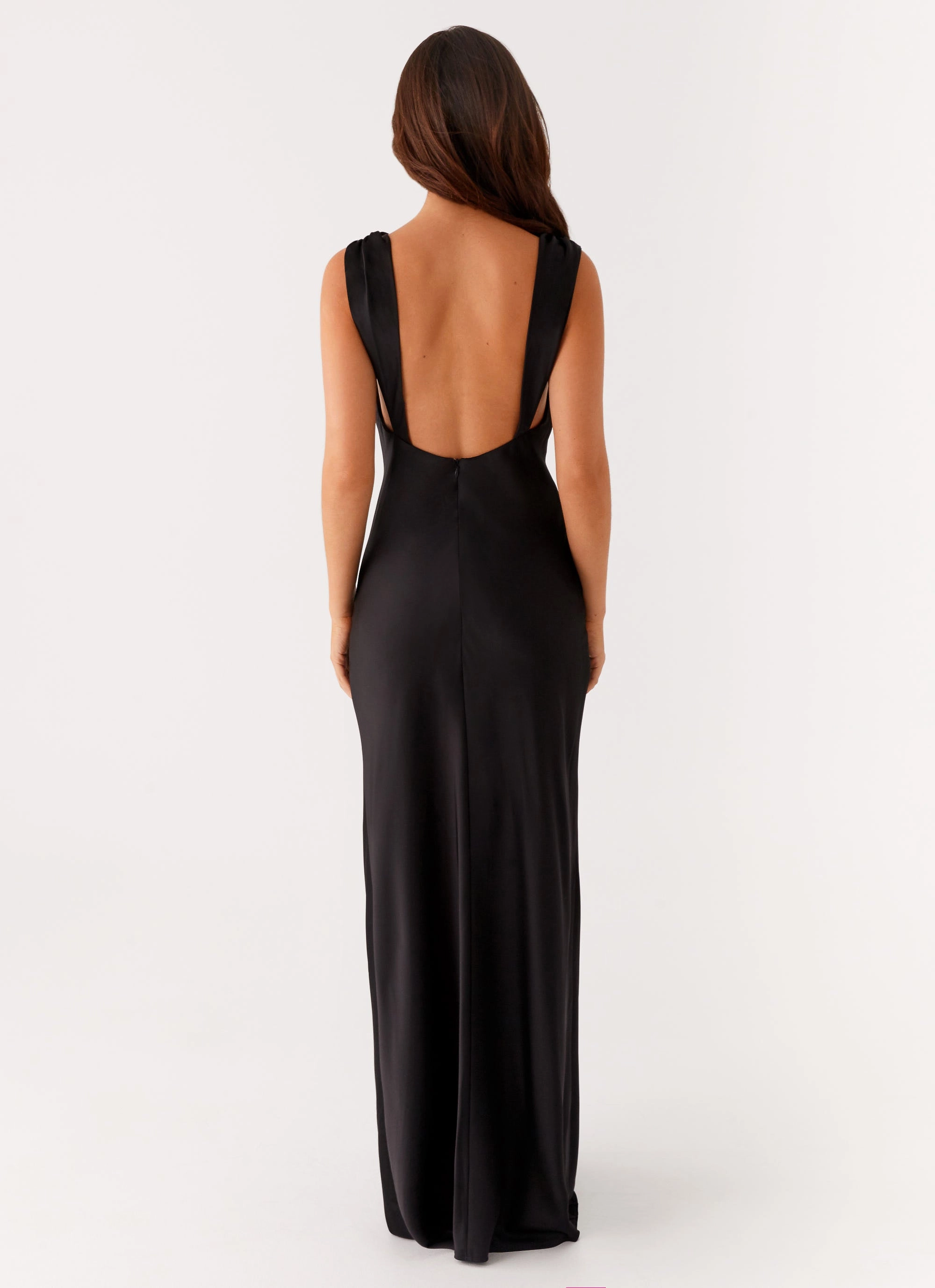 Arya Maxi Dress - Black Curvy Glam
