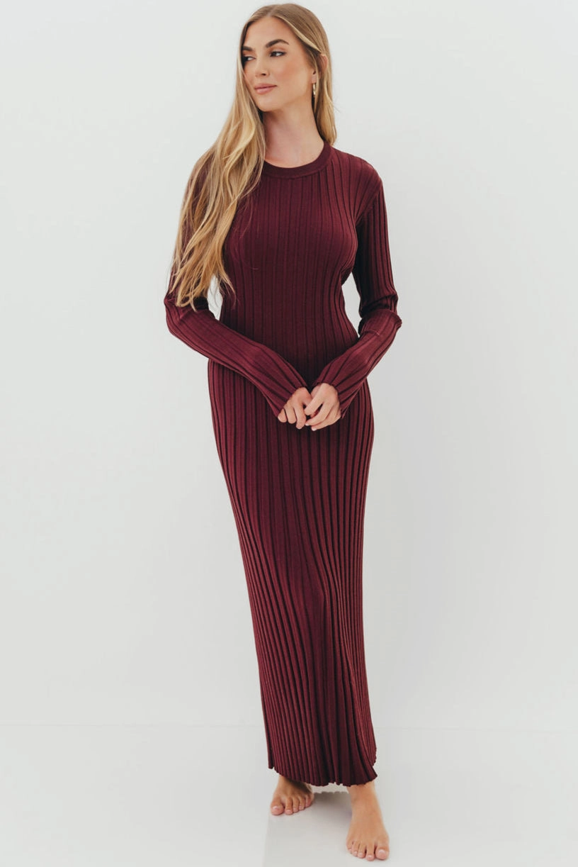 Delicate Mood Colette Premium Long Sleeved Ribbed Knit Maxi Dress in Burgundy - Bump Friendly