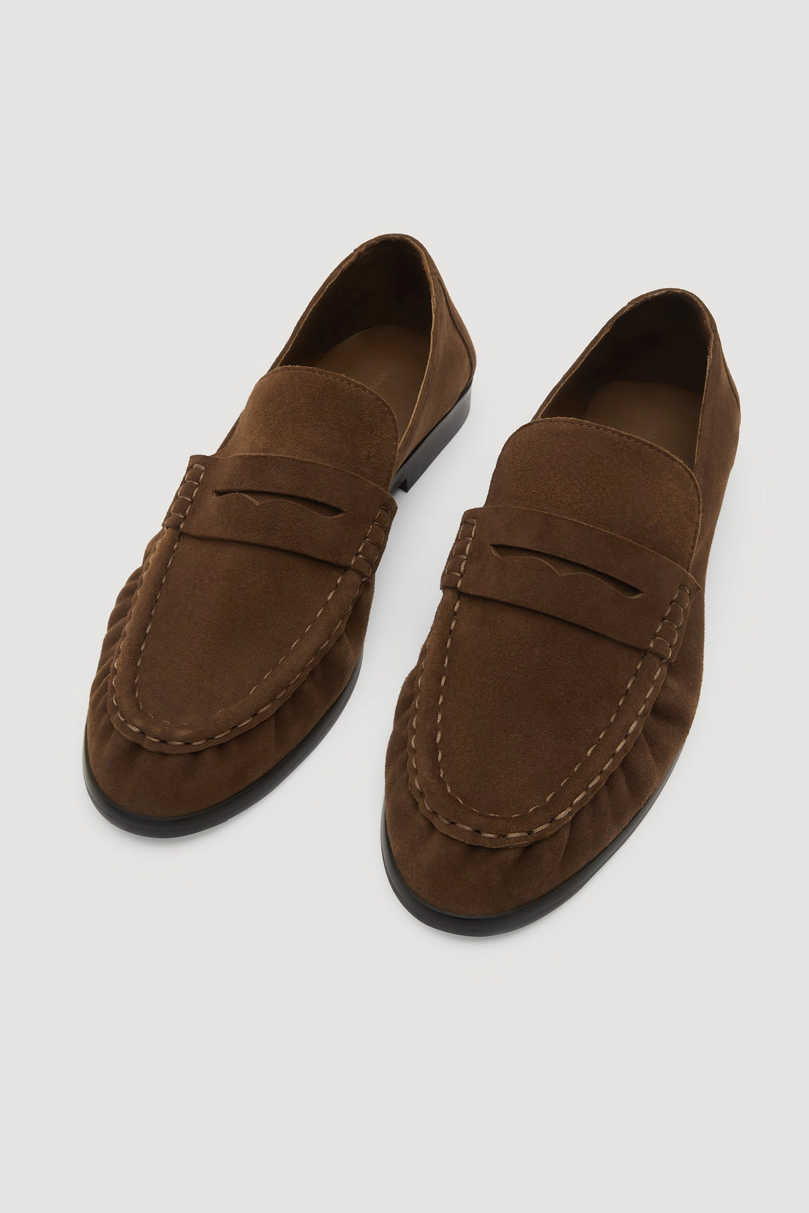 Avenue Suede Loafer Show Glow