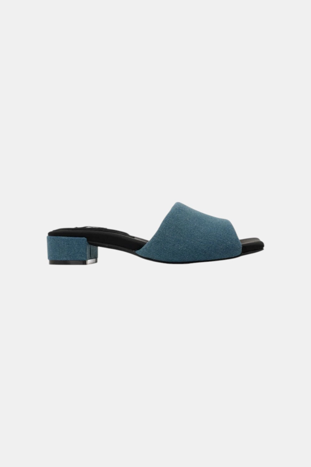 Roam Denim Sqaure Heel Flexible Straps Neutral Look
