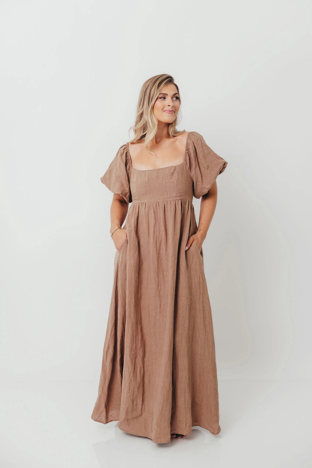 Smart Tones Perfectly Crafted Candace Woven Linen Maxi Dress in Mocha - Bump Friendly