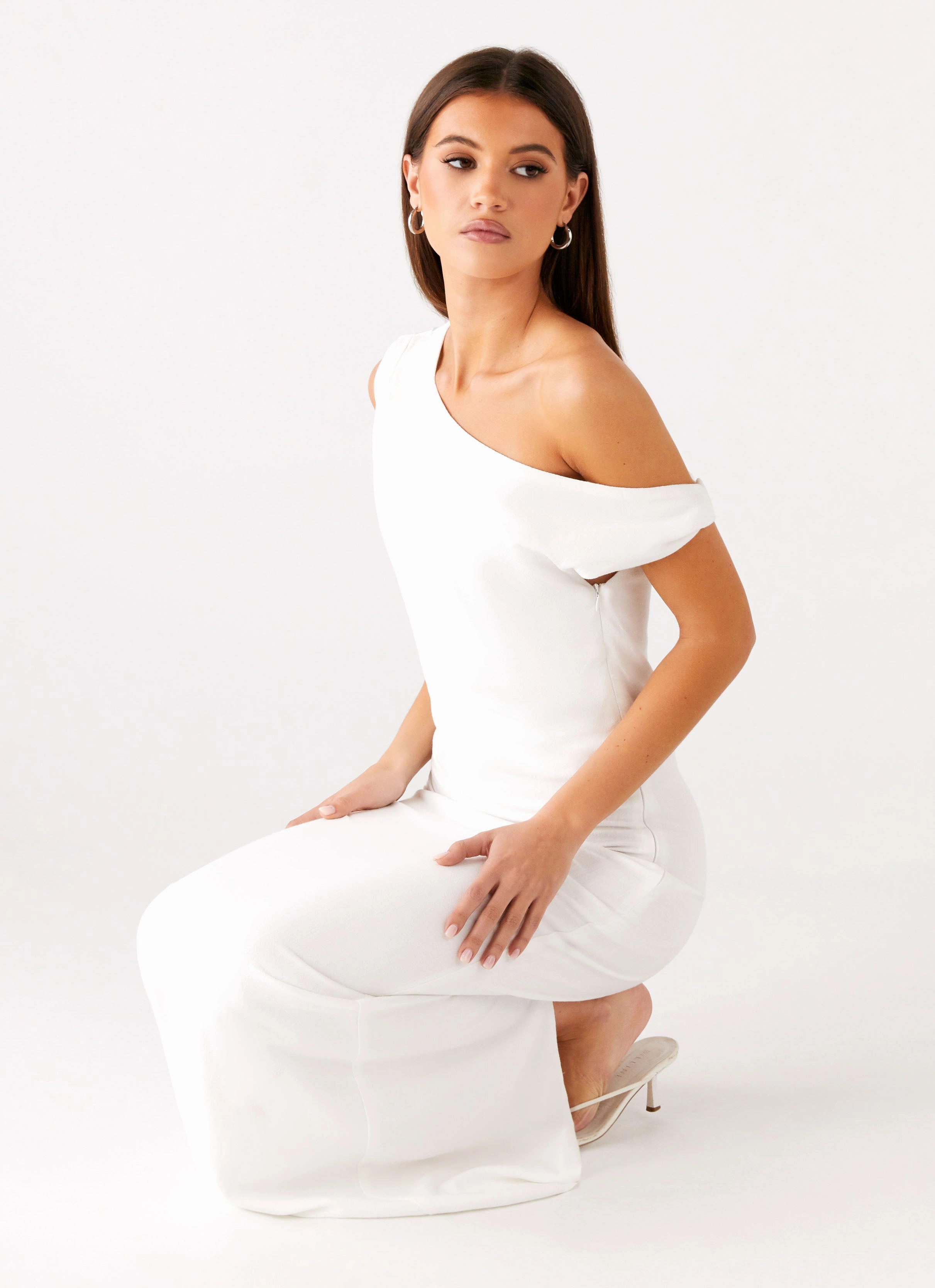 Mckenna Maxi Dress - White Refined Finish Basic Mood