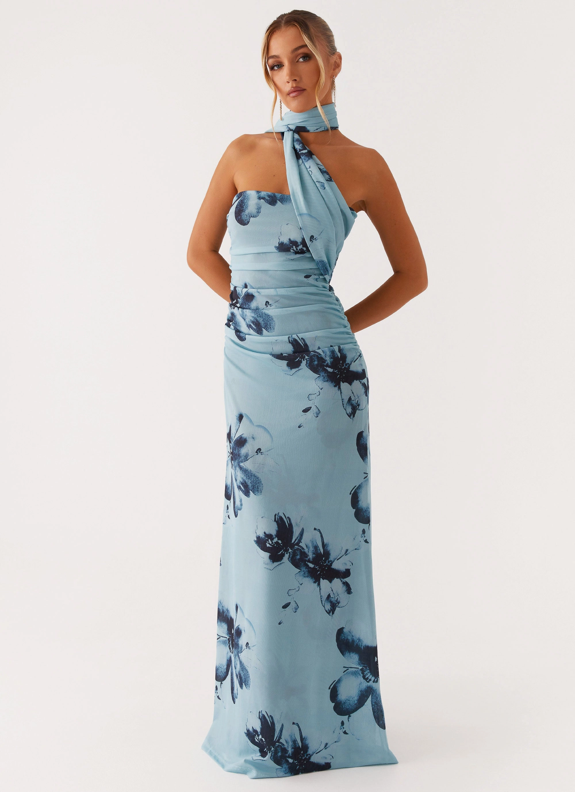 Noble Aura Buckle-Detail Songbird Maxi Dress - Blue Black Floral