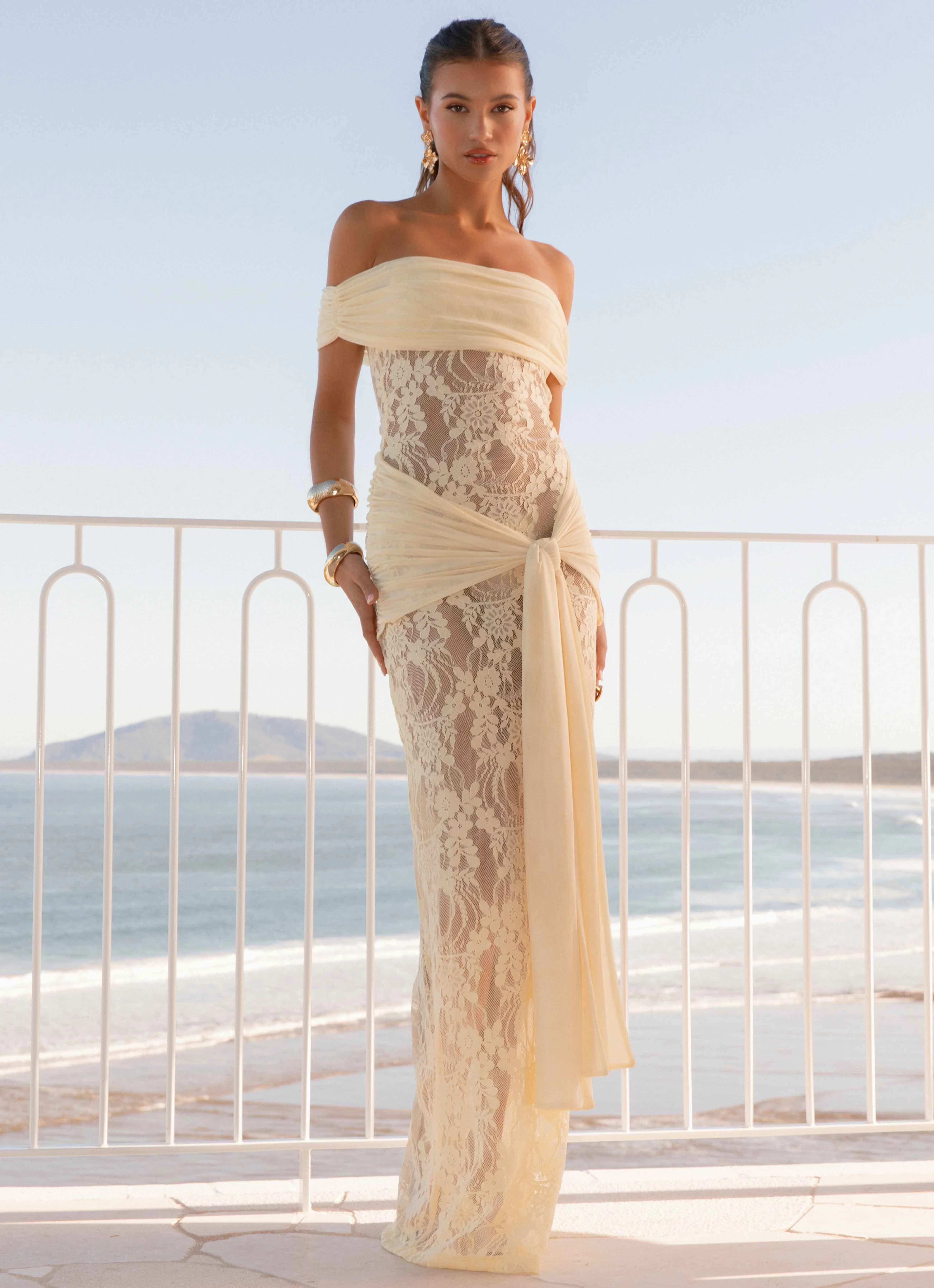 Chic boho dress Gracie Twist Maxi Dress - Yellow