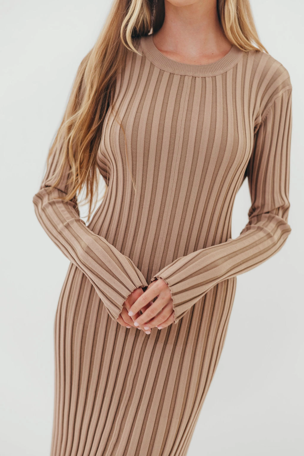Colette Premium Long Sleeved Ribbed Knit Maxi Dress in Dark Natural - Bump Friendly Subtle Lines