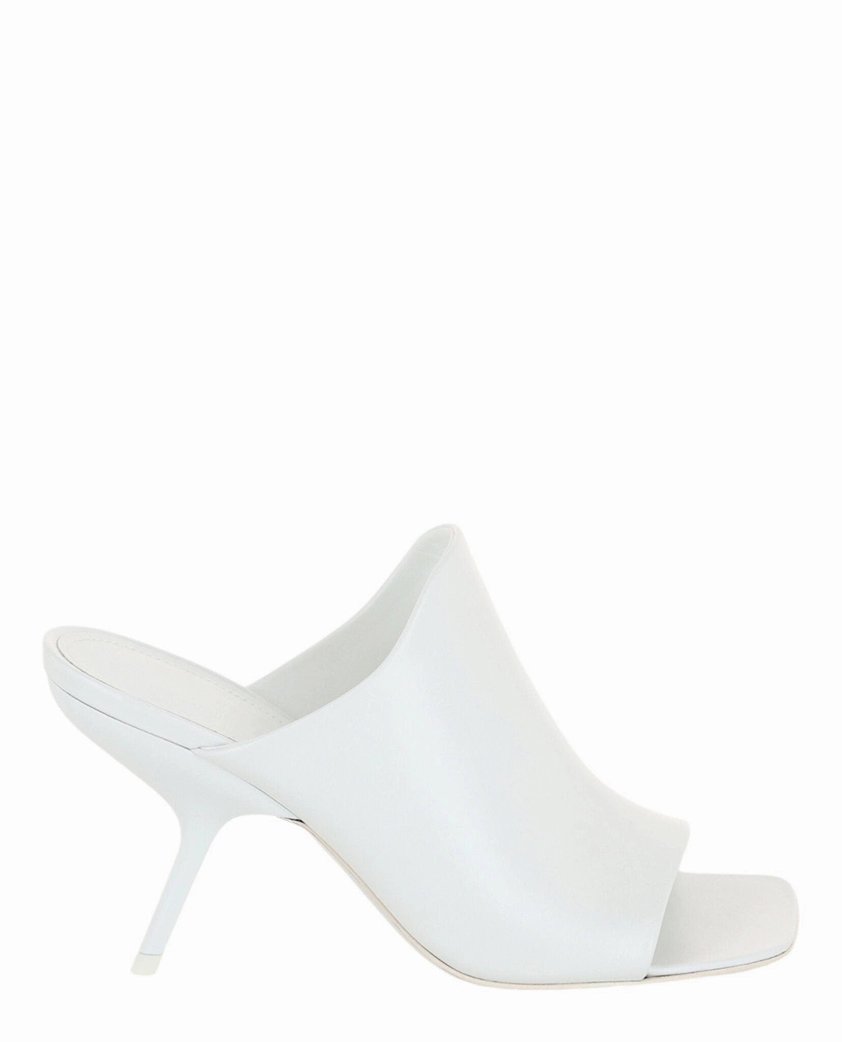 Era Leather Mules Superior Craftsmanship Low Profile Design Element