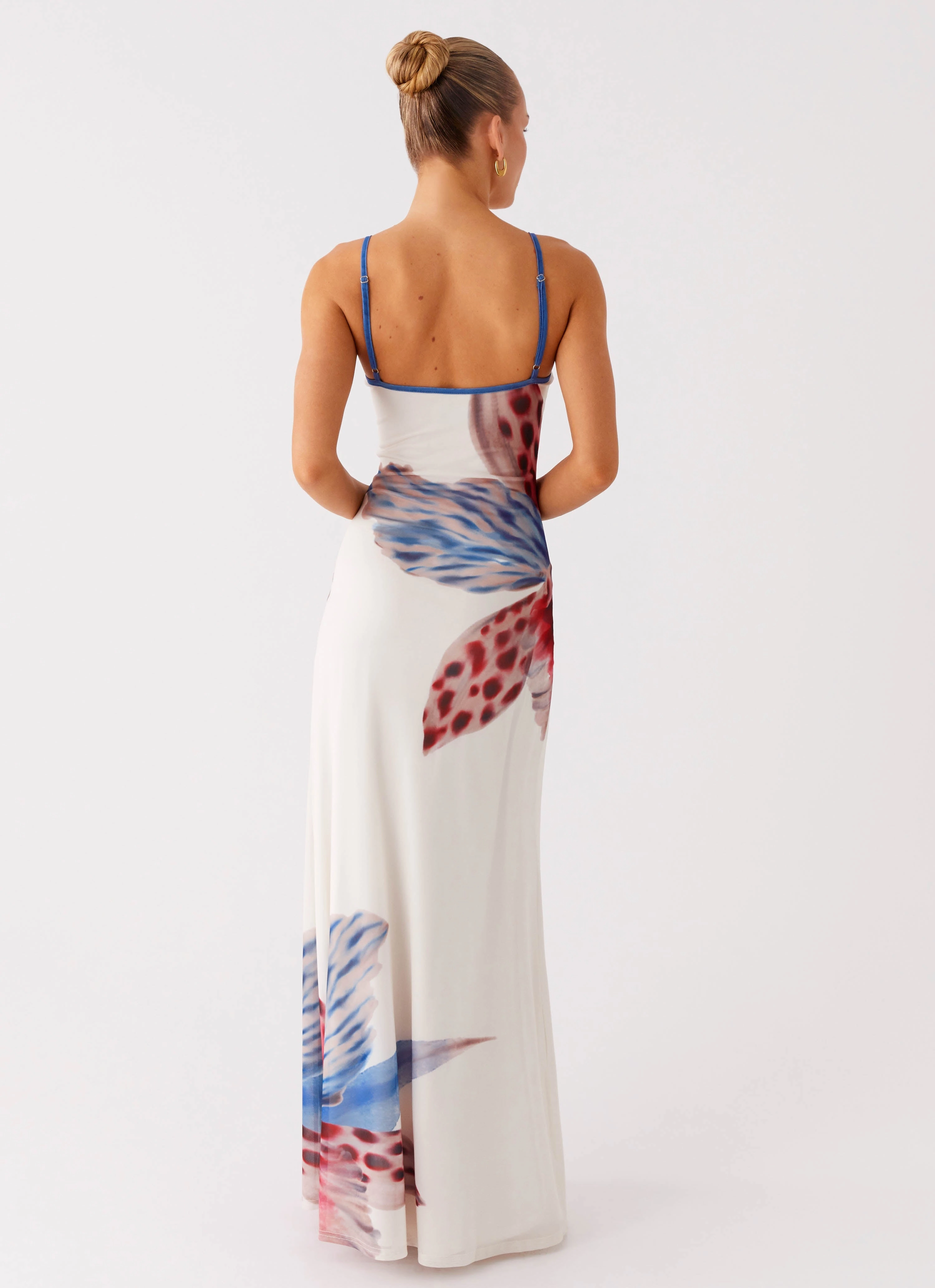 Everett Maxi Dress - White Sea Bloom Refined Vibe