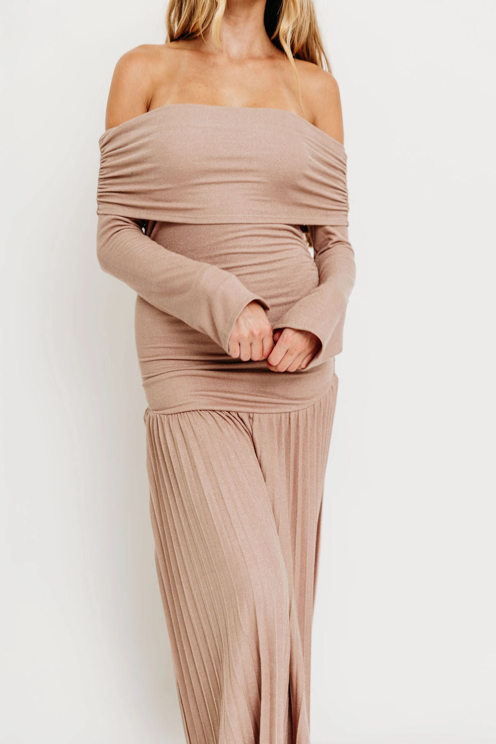 Lennox Long Sleeve Maxi Dress in Taupe Basic Fashion Street Casual