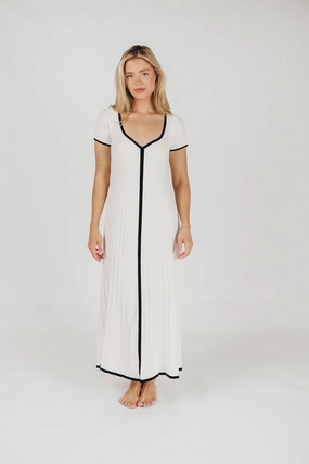 Marilyn Knit Maxi Dress in Off-White Soft-Lining