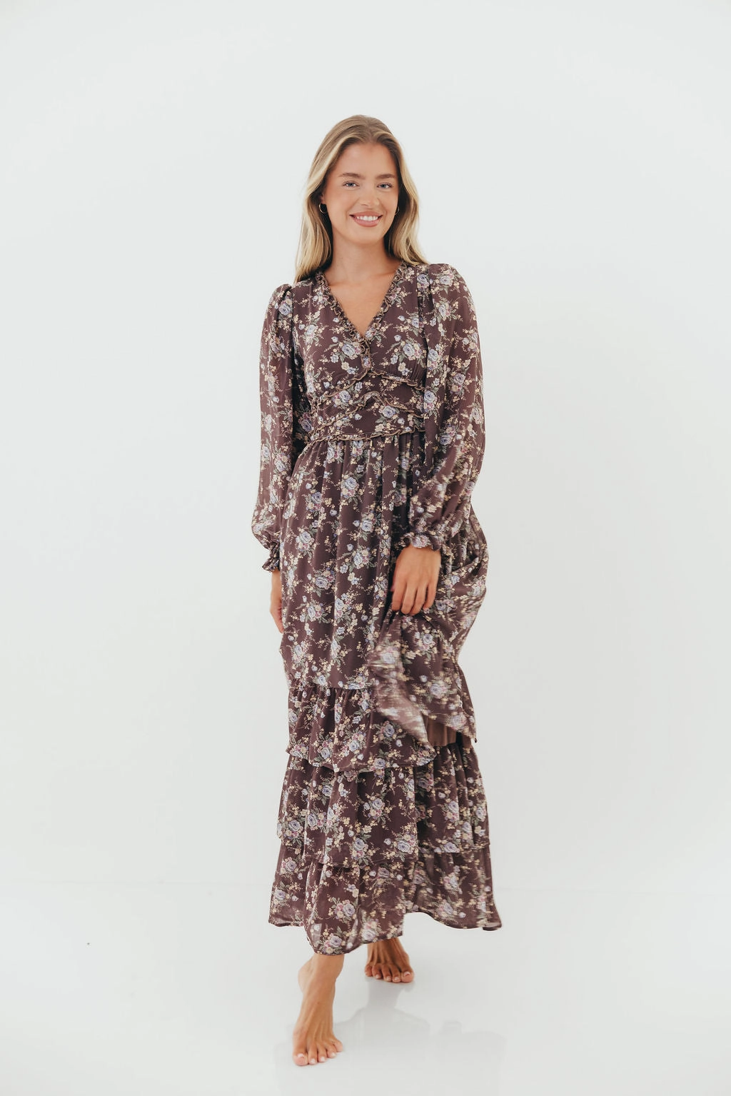 Shenae Ruffled Tiered Floral Maxi Dress in Mocha Mousse Lightweight-Structure Feminine Line