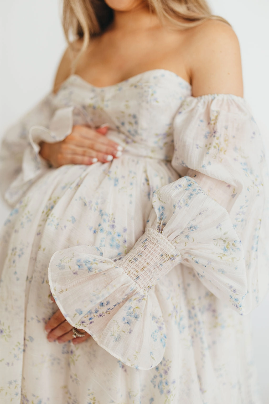 Versatile Edge Lounge Mode Dear Skye Floral Dress in Blue