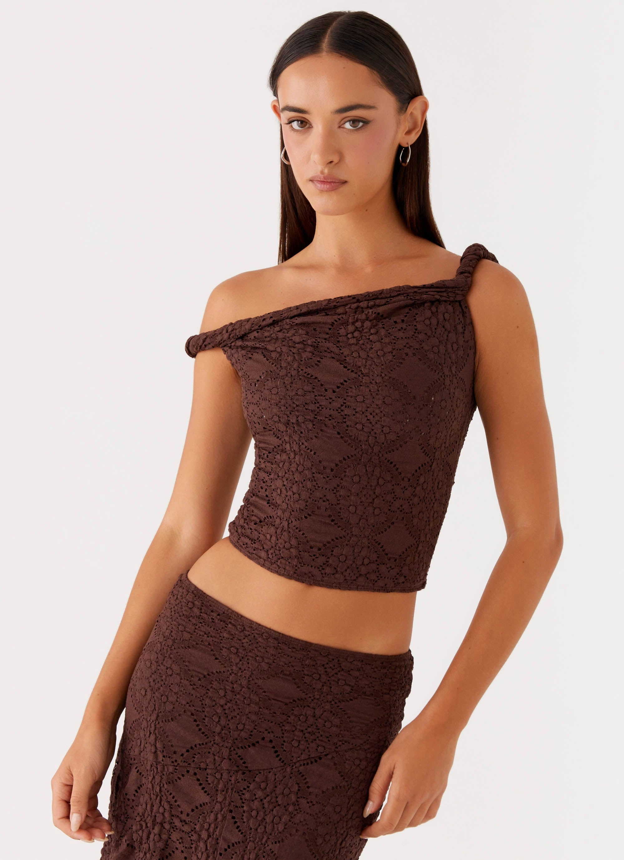 Resort-Wear Festive Mood Diamond Sky Top - Chocolate