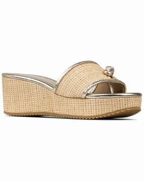 Durable materials Donald Pliner Silli Slide