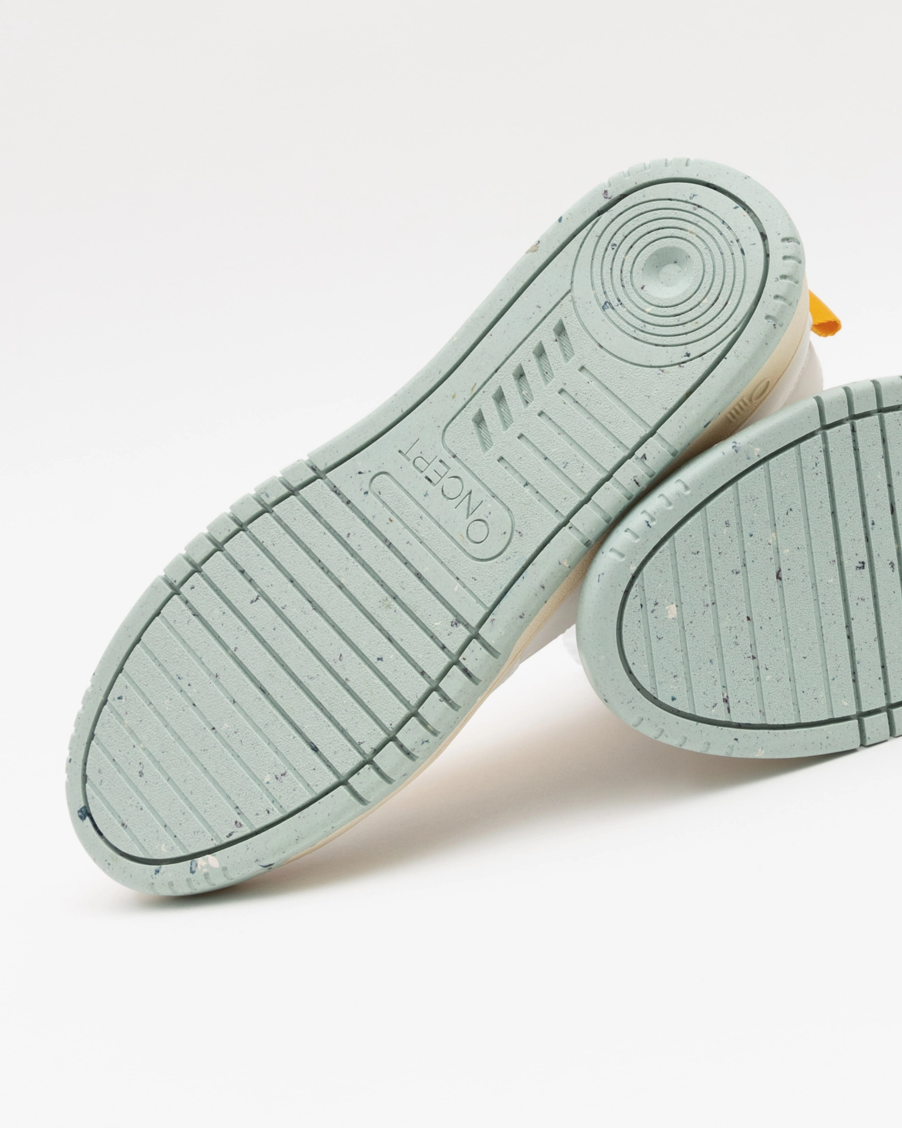 Oncept Philly Sneakers in White Cloud Multi Slip Ride