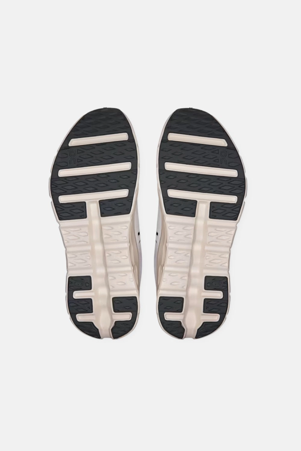 Low Cut Design ON Running Women's Cloudtilt in Rock / Ivory