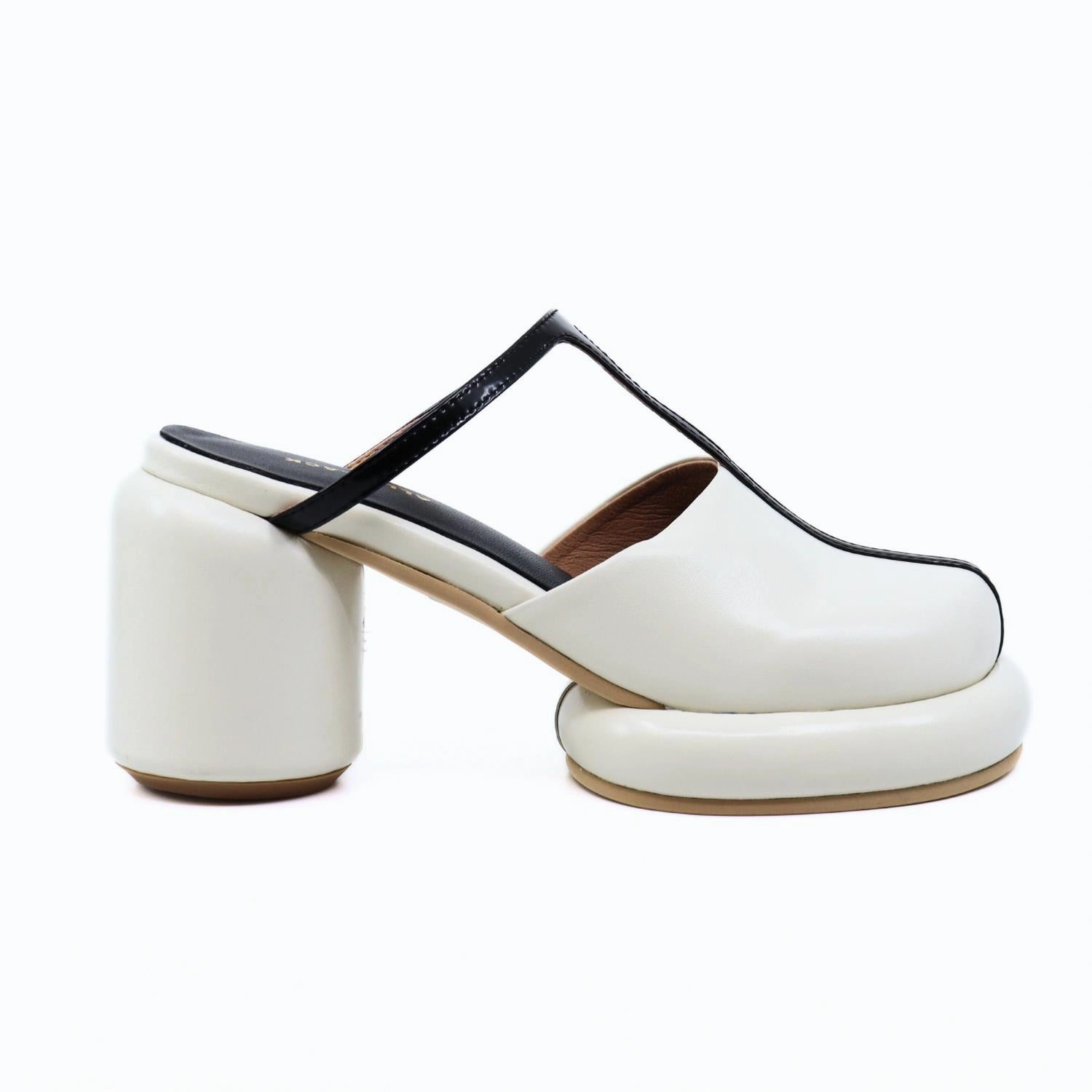 Lightweight Fit Women's Mod T Mule In White
