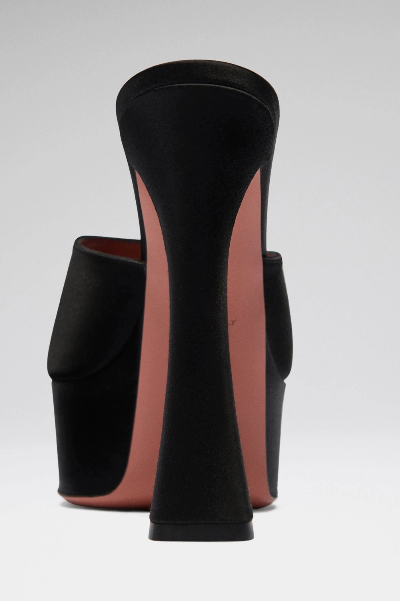 Dalida Pleateau Slipper Fashionable Booties Anti Slip Sole