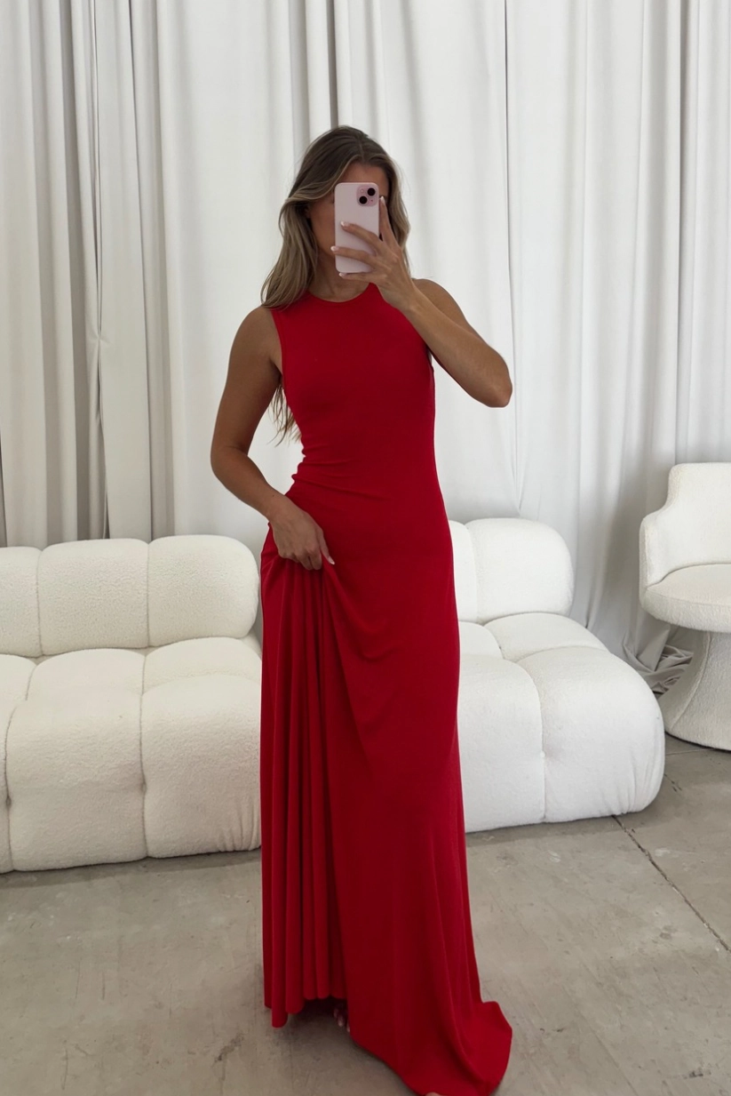 Glam Feel Flexible Layers Effortless Maxi Dress in Shirley Temple