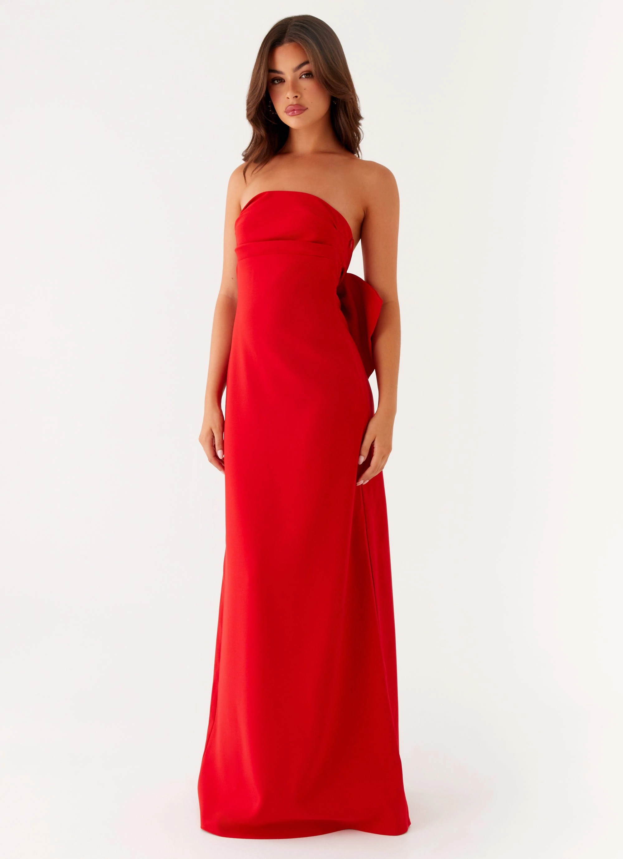 Meredith Maxi Dress - Red Luxe Fit Classic knee-length dress
