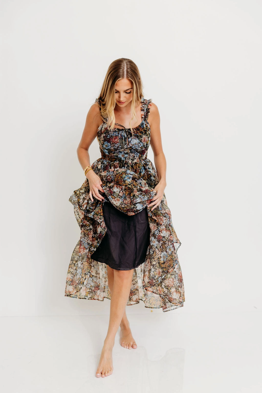 Jiana Maxi Dress in Black Perfect Fit Look