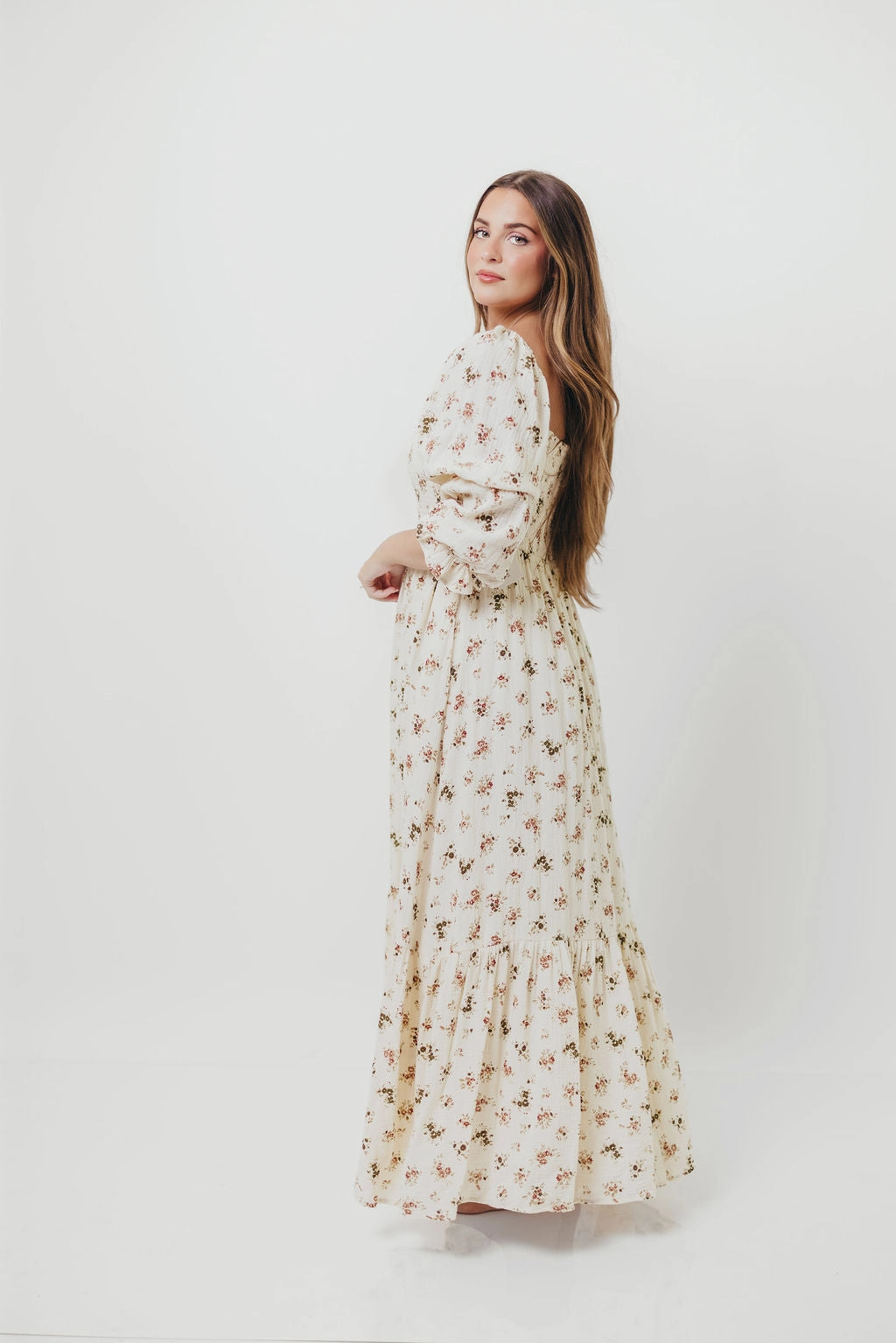 Emerson Maxi Dress with Long Sleeves in Ivory Subtle Elegance