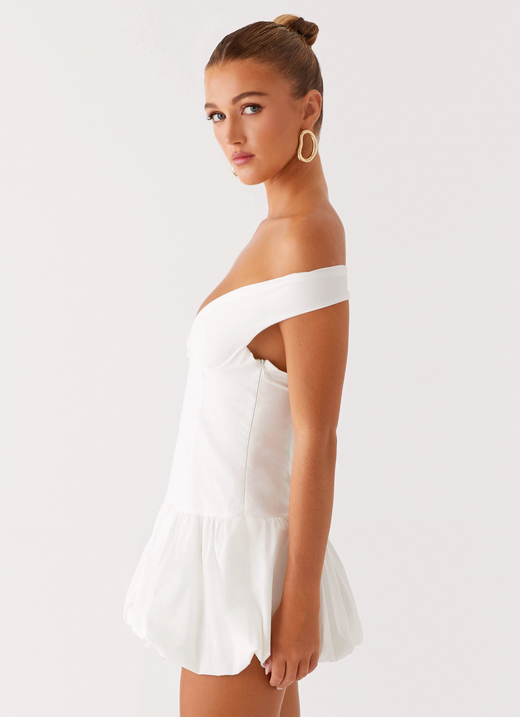 Endless Romance Off Shoulder Mini Dress - White Mermaid-Hem photo look