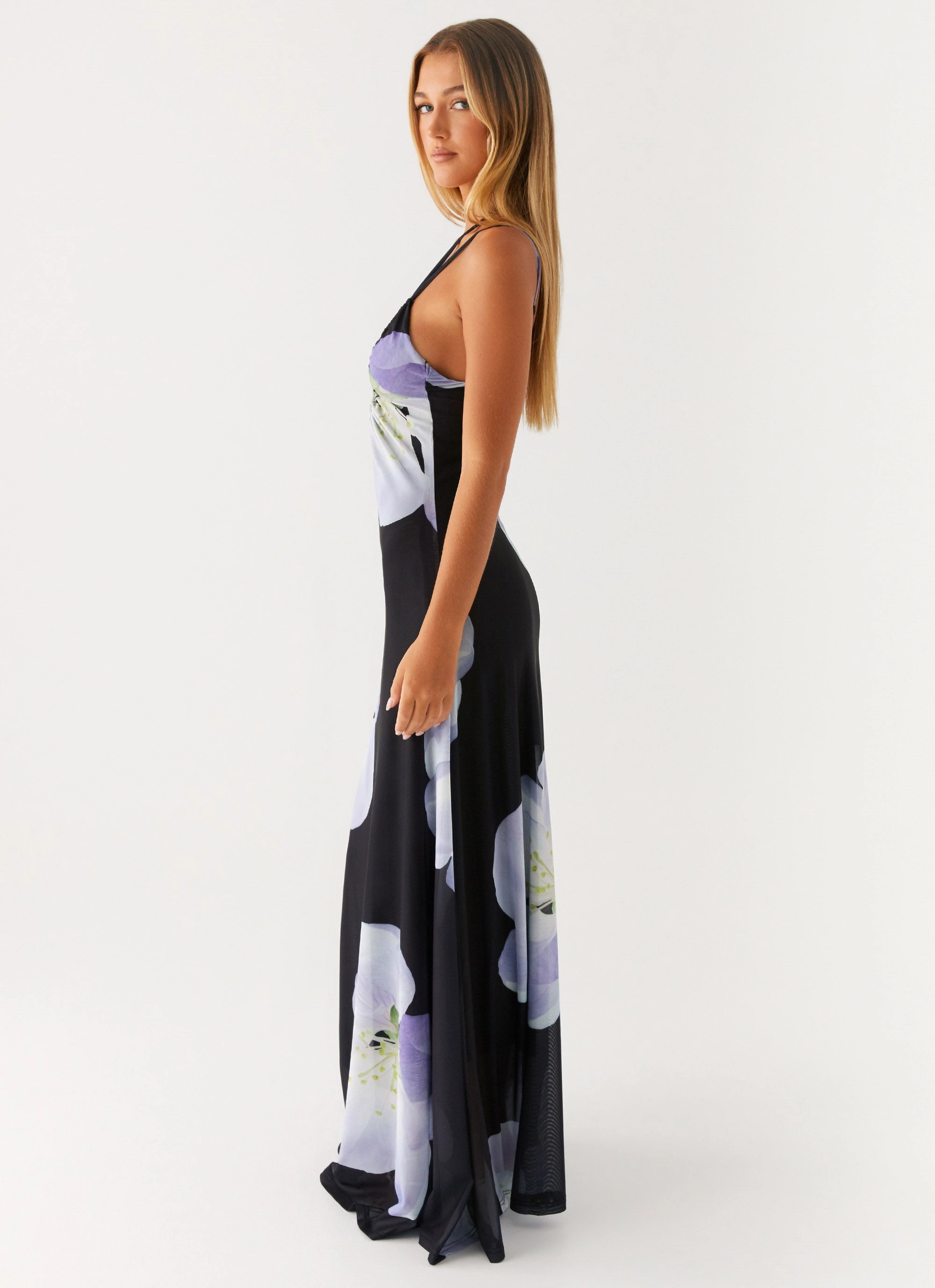 Modern Layering Straight-Cut Enrika Maxi Dress - Flower Print