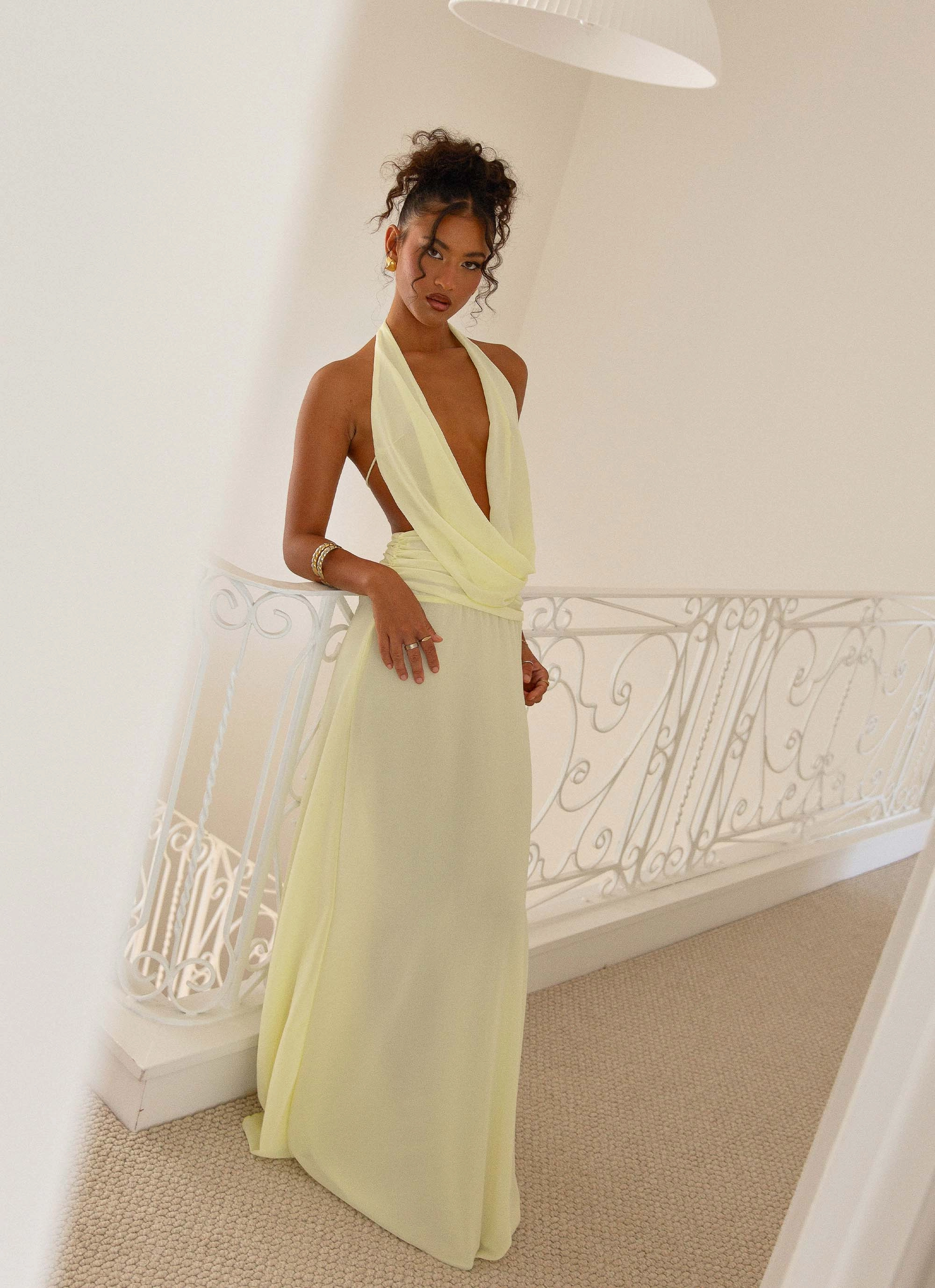 Elysia Chiffon Maxi Dress - Lemon Smooth Look
