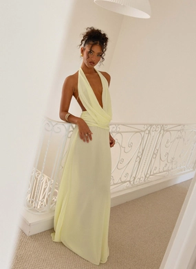 Elysia Chiffon Maxi Dress - Lemon Smooth Look