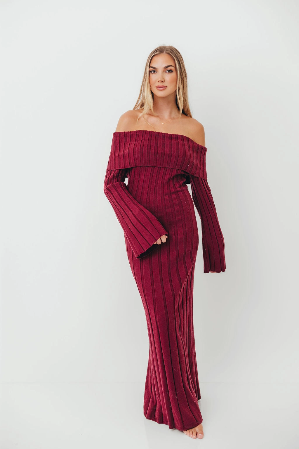 Evella Maxi Dress in Burgundy - Bump Friendly Casual Elegance