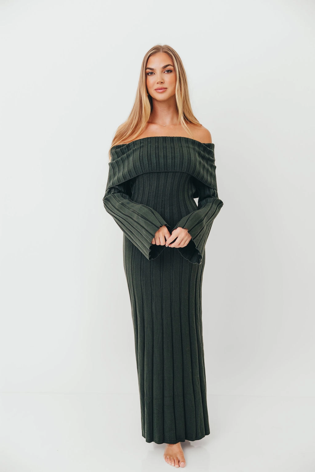 Snag-Resistant Evella Maxi Dress in Evergreen - Bump Friendly