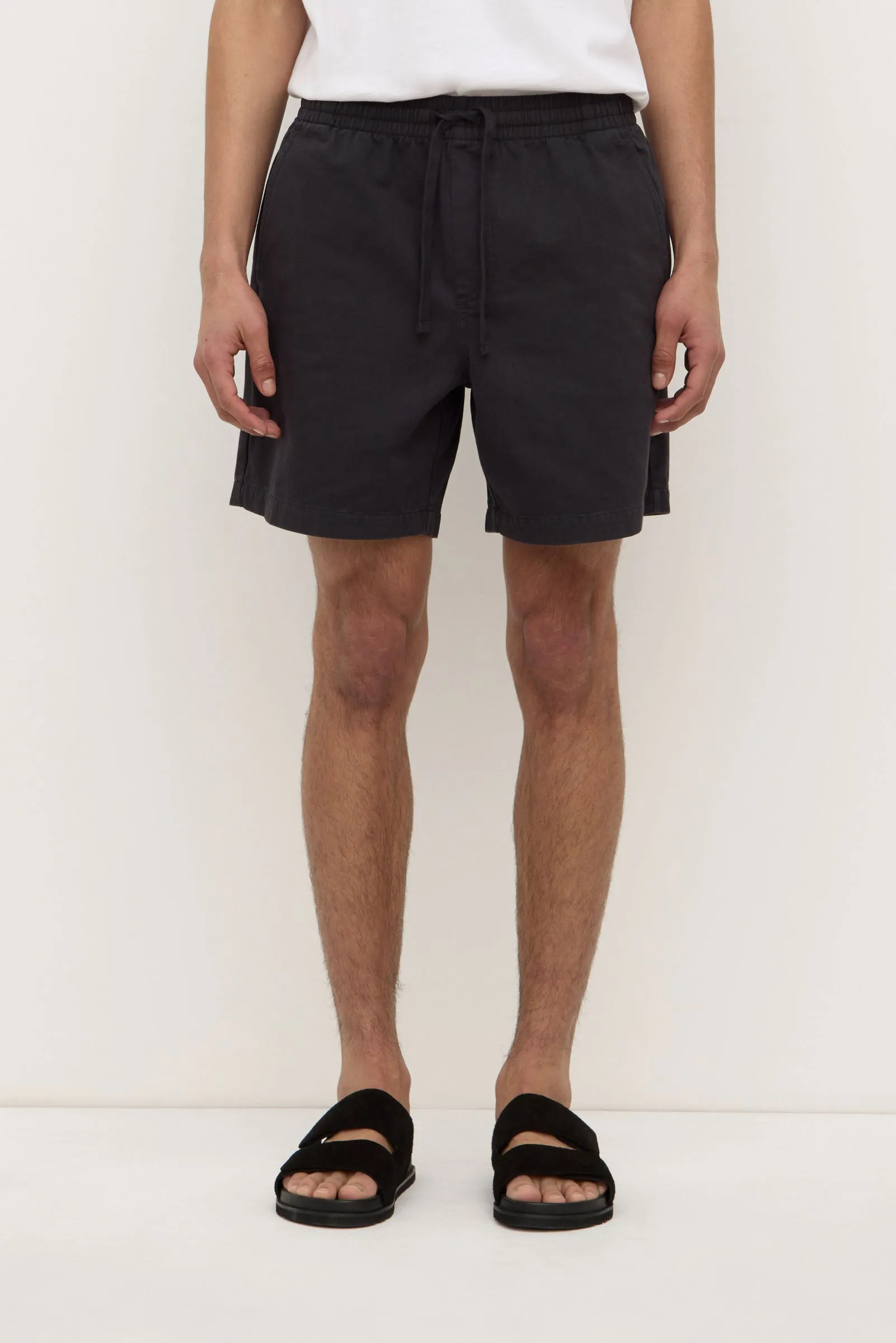 High Elasticity Blend Universal Attachment Points Everyday Twill Short