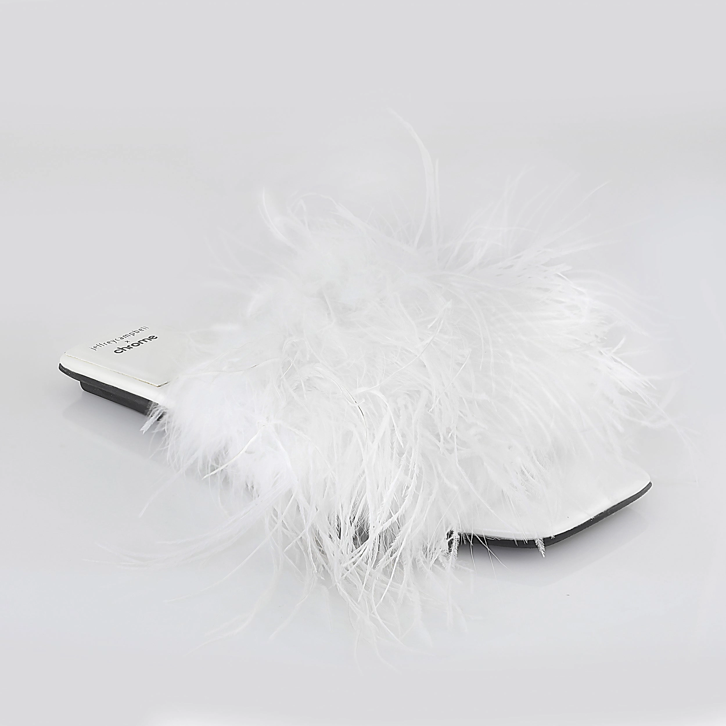 Foot Relaxation Toe Cap Exclusive Jeffrey Campbell x CHROME, Chromatic White