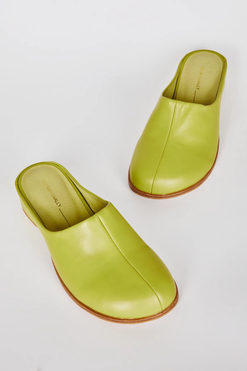 Washable Intentionally Blank Shift Bubble Clog in Wasabi