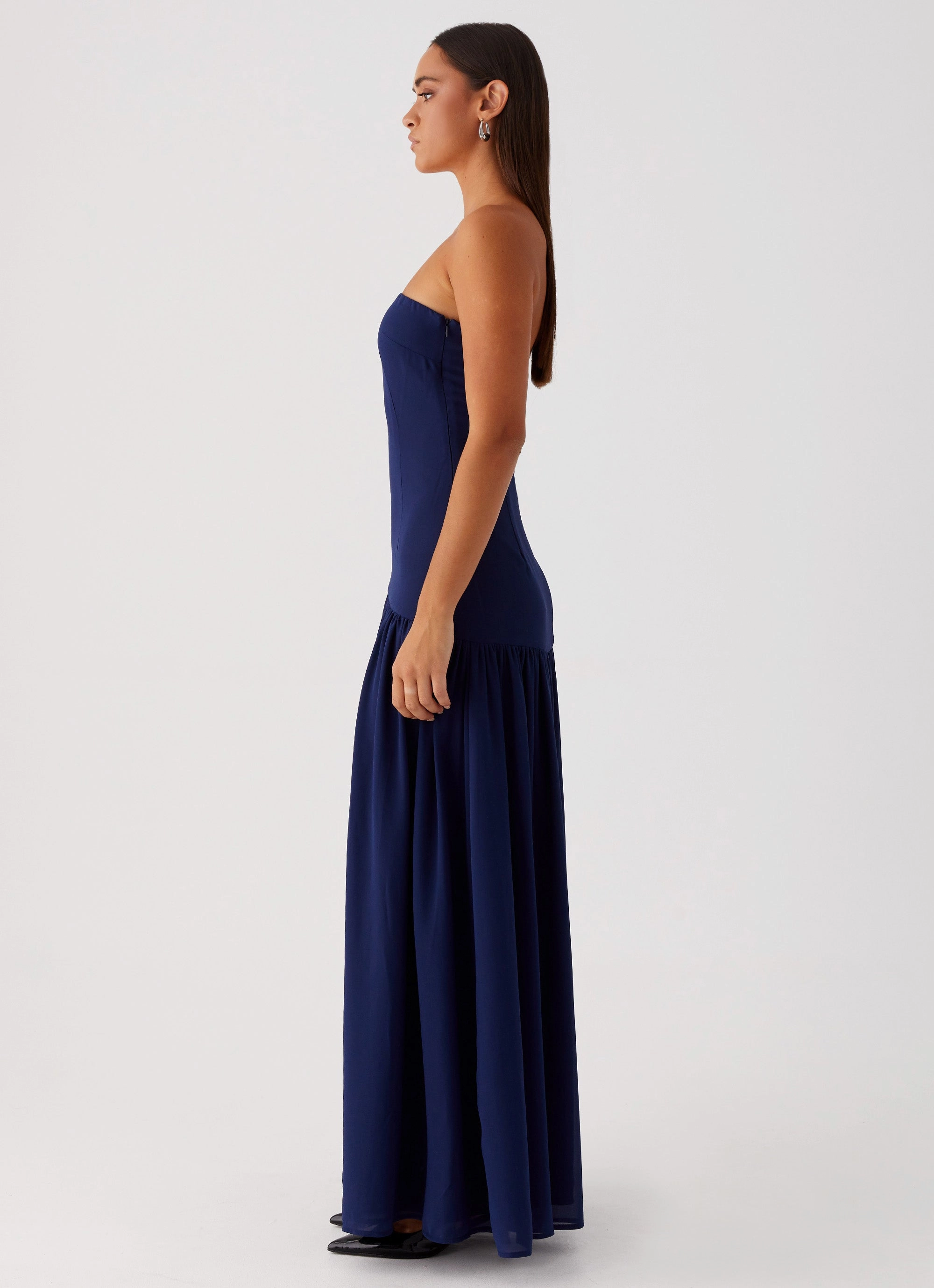 Playful design piece Daily Silhouette Eden Strapless Maxi Dress - Navy