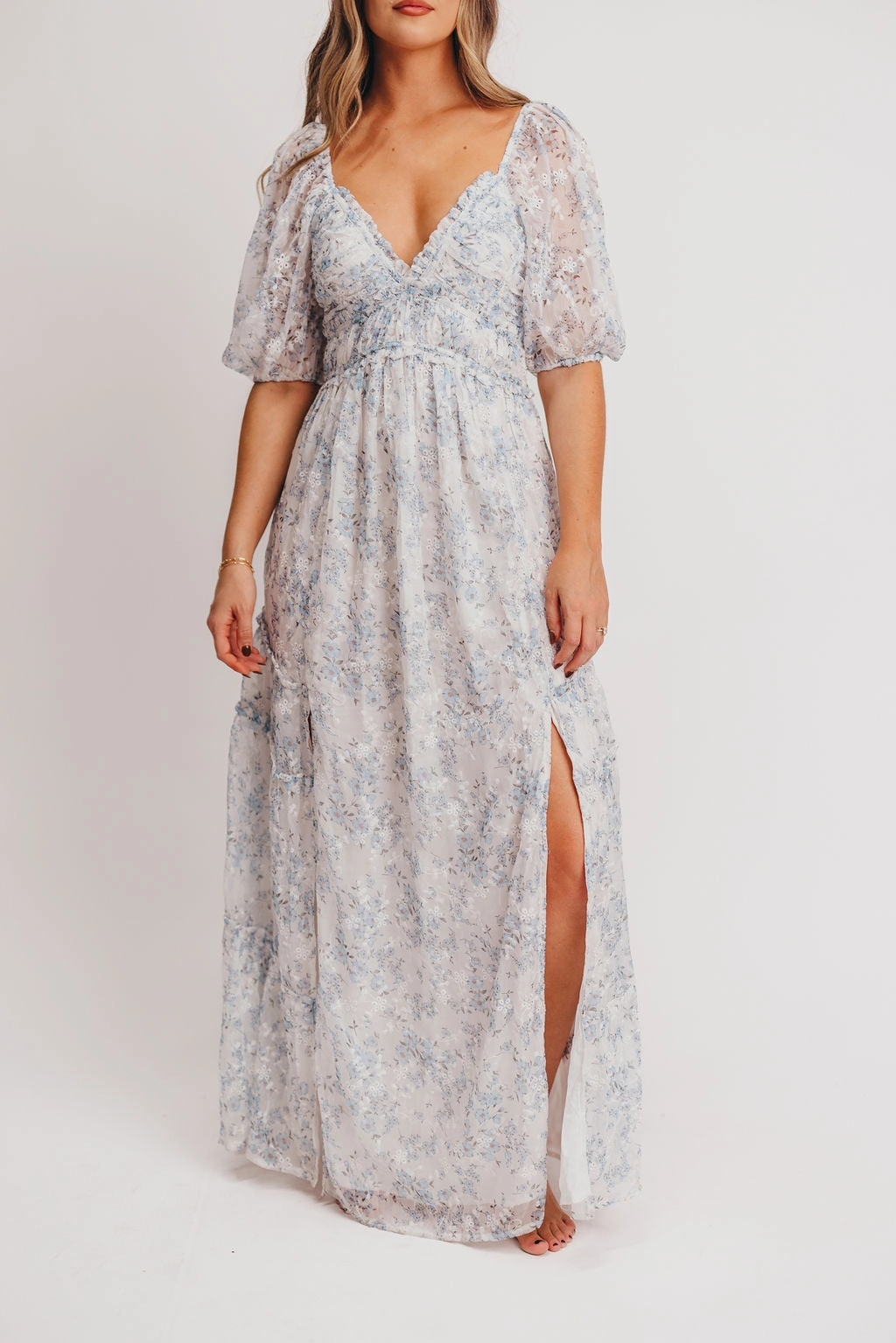 Art-Gallery Refined Simplicity Daphne High Slit Eyelet Detail Maxi Dress in Blue and White Floral - Inclusive Sizing