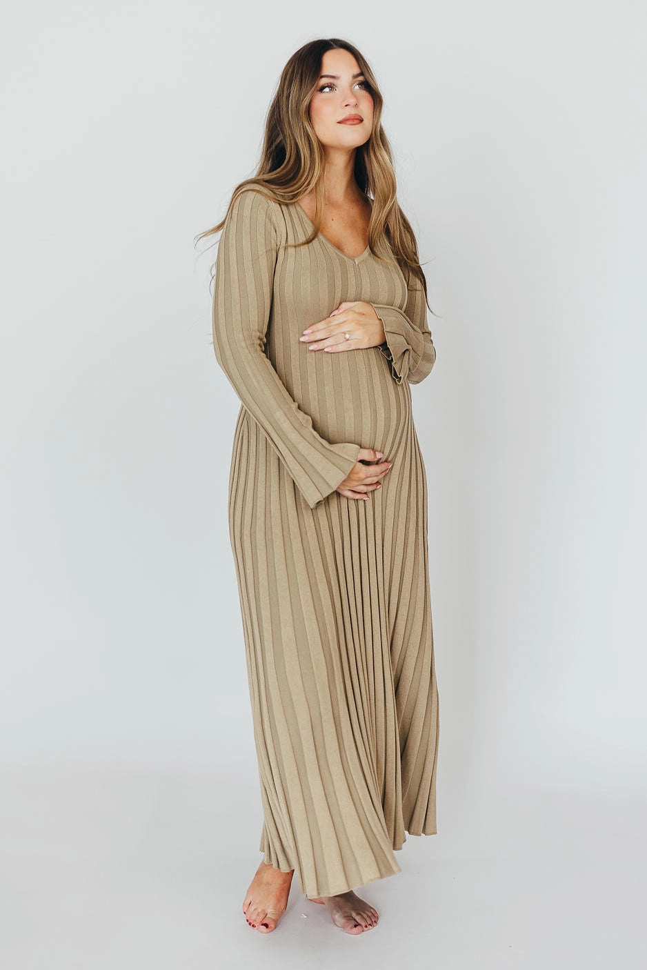 Hadley Long Sleeve V-Neck Knit Maxi Dress in Dune Contrast-Panel Harmonious Layers
