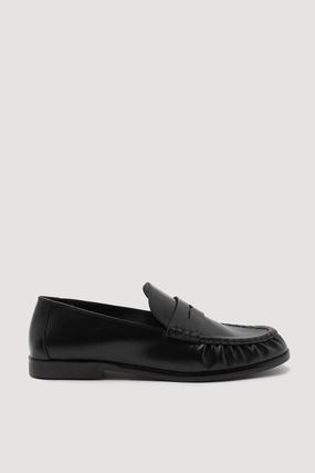 All-Season Style Print Fun Avenue Leather Loafer