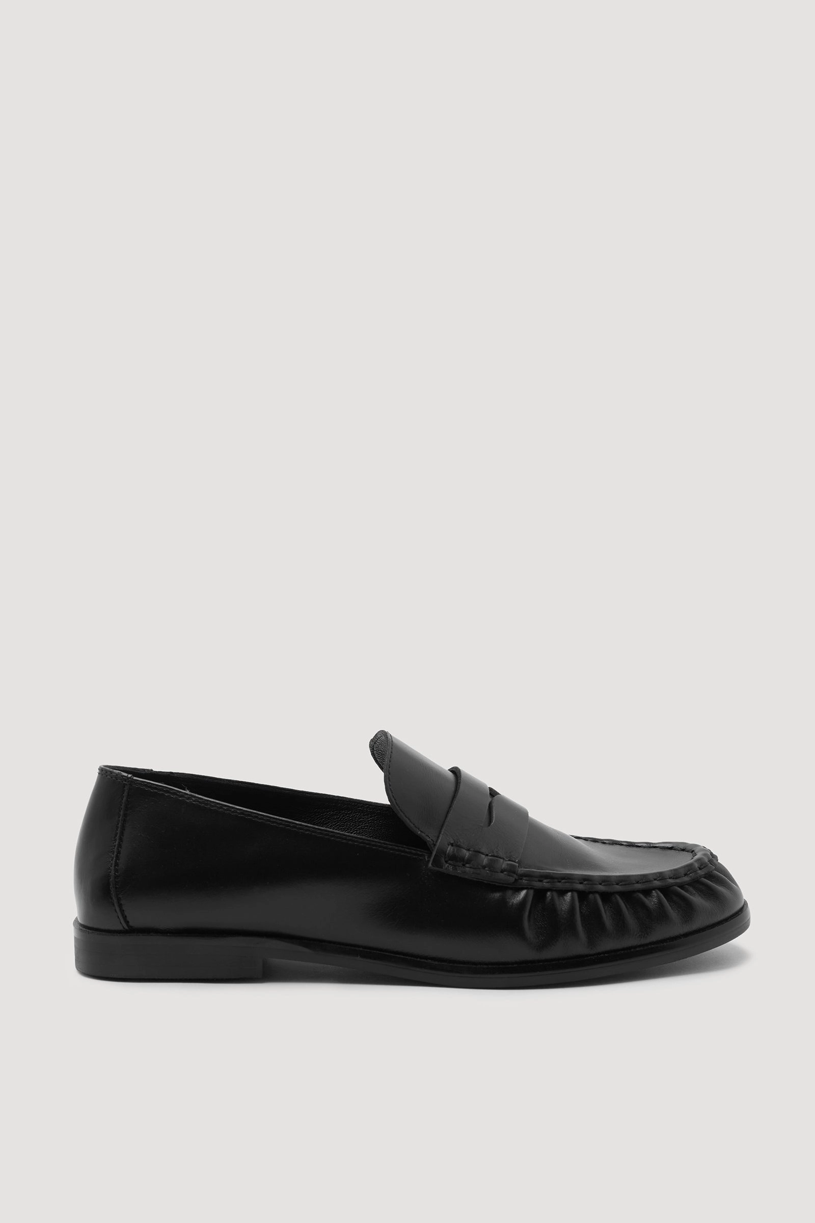 Avenue Leather Loafer Indoor Use