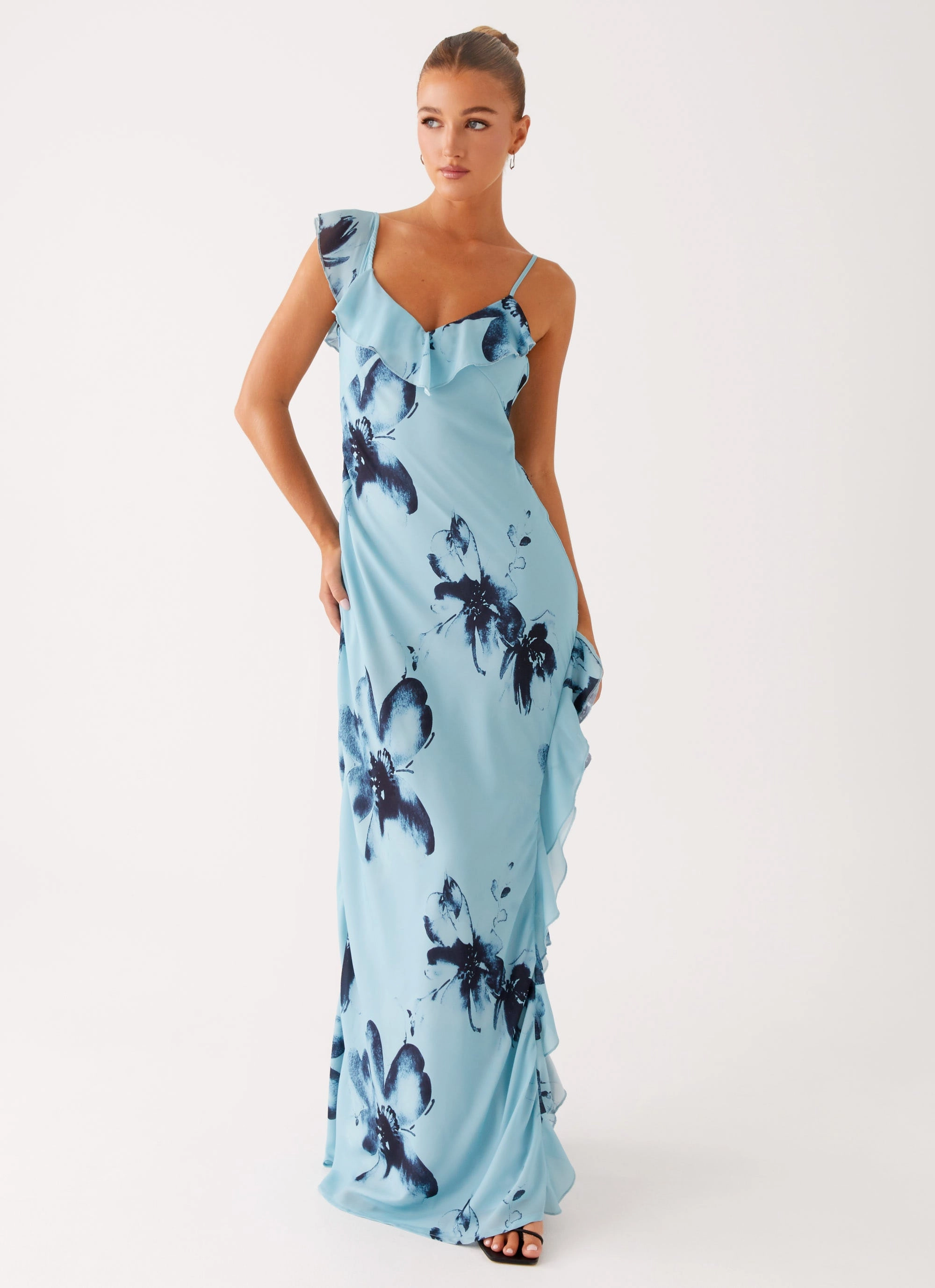 Clean Style Vibrant Layer Goldsmith Maxi Dress - Blue Black Floral