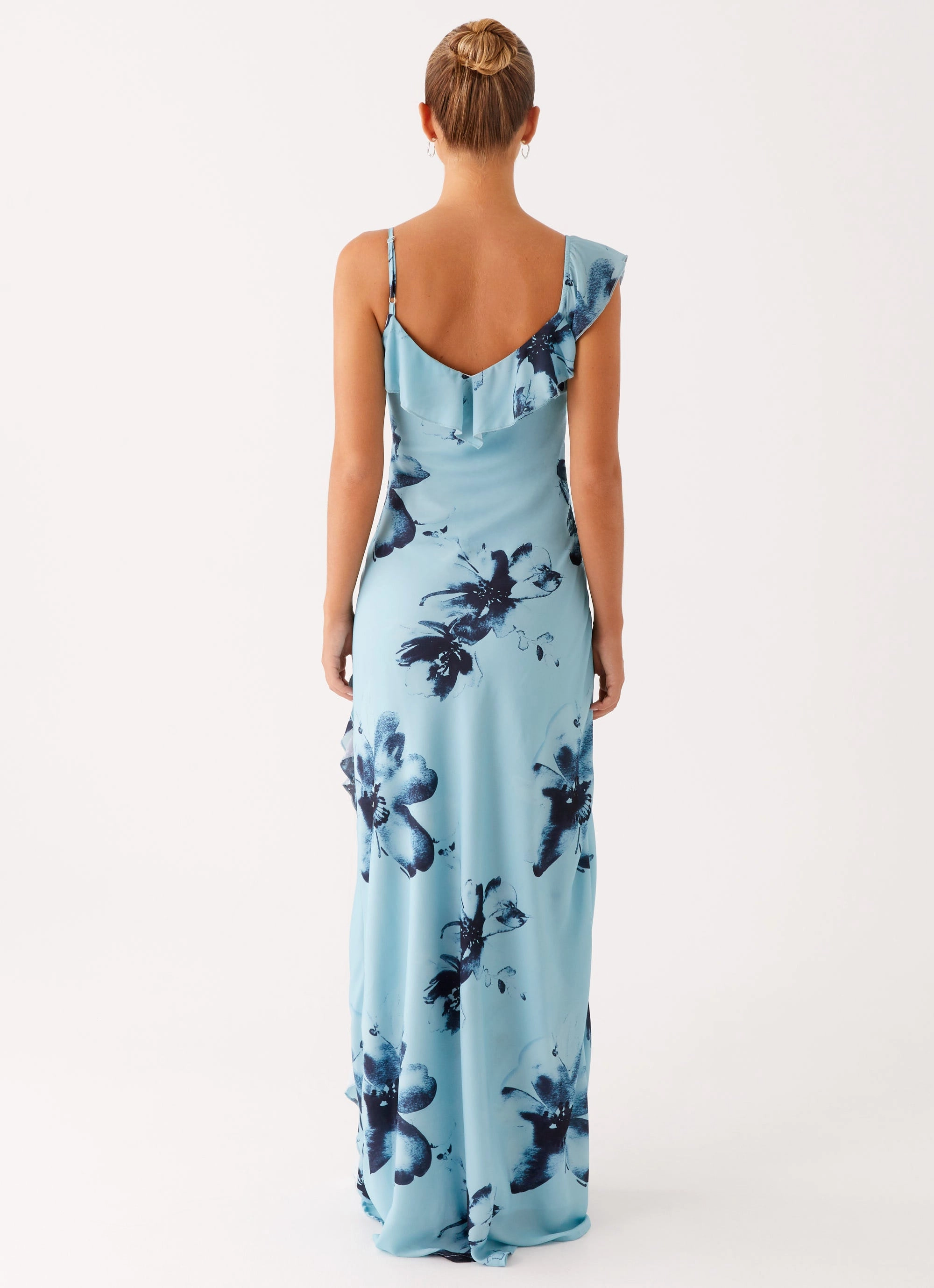 Seasonal Layering Goldsmith Maxi Dress - Blue Black Floral