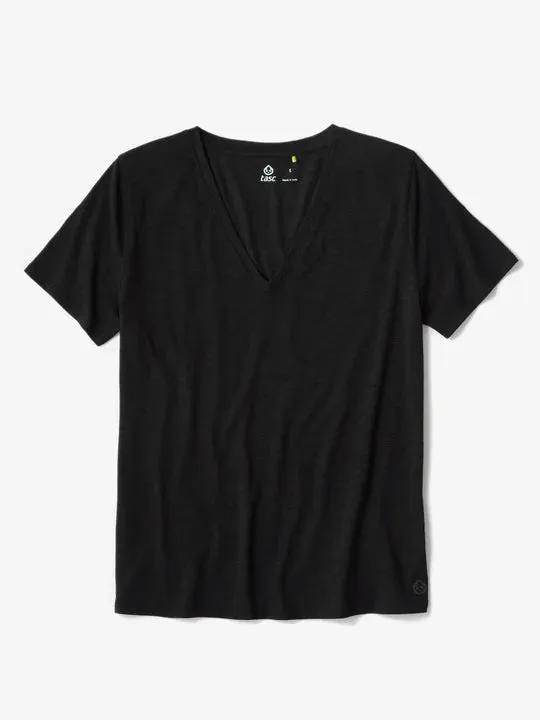 logo venue runway venue All Day V-Neck T
