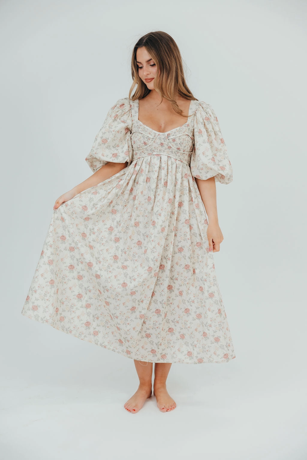 Harlow Maxi Dress in Off-White Floral - Bump Friendly & Inclusive Sizing (S-3XL) *Final-Sale* Trend-Inspired Trendy Look