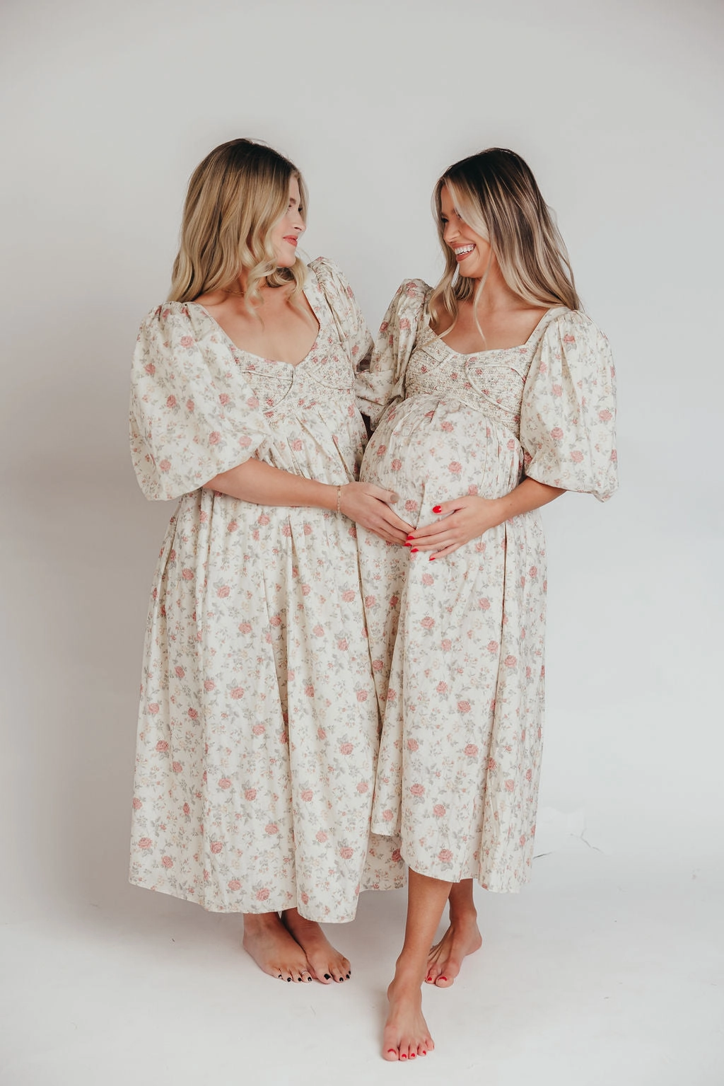 Year Round Harlow Maxi Dress in Off-White Floral - Bump Friendly & Inclusive Sizing (S-3XL) *Final-Sale*