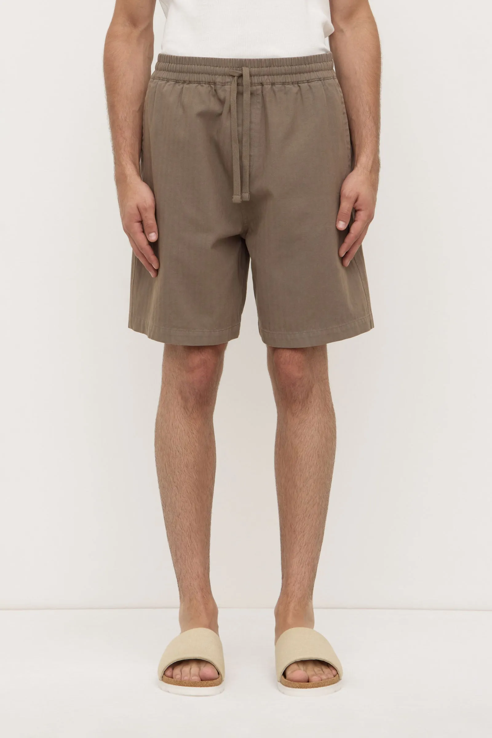 Hawke Short Shock Dispersing Architecture Gothic style