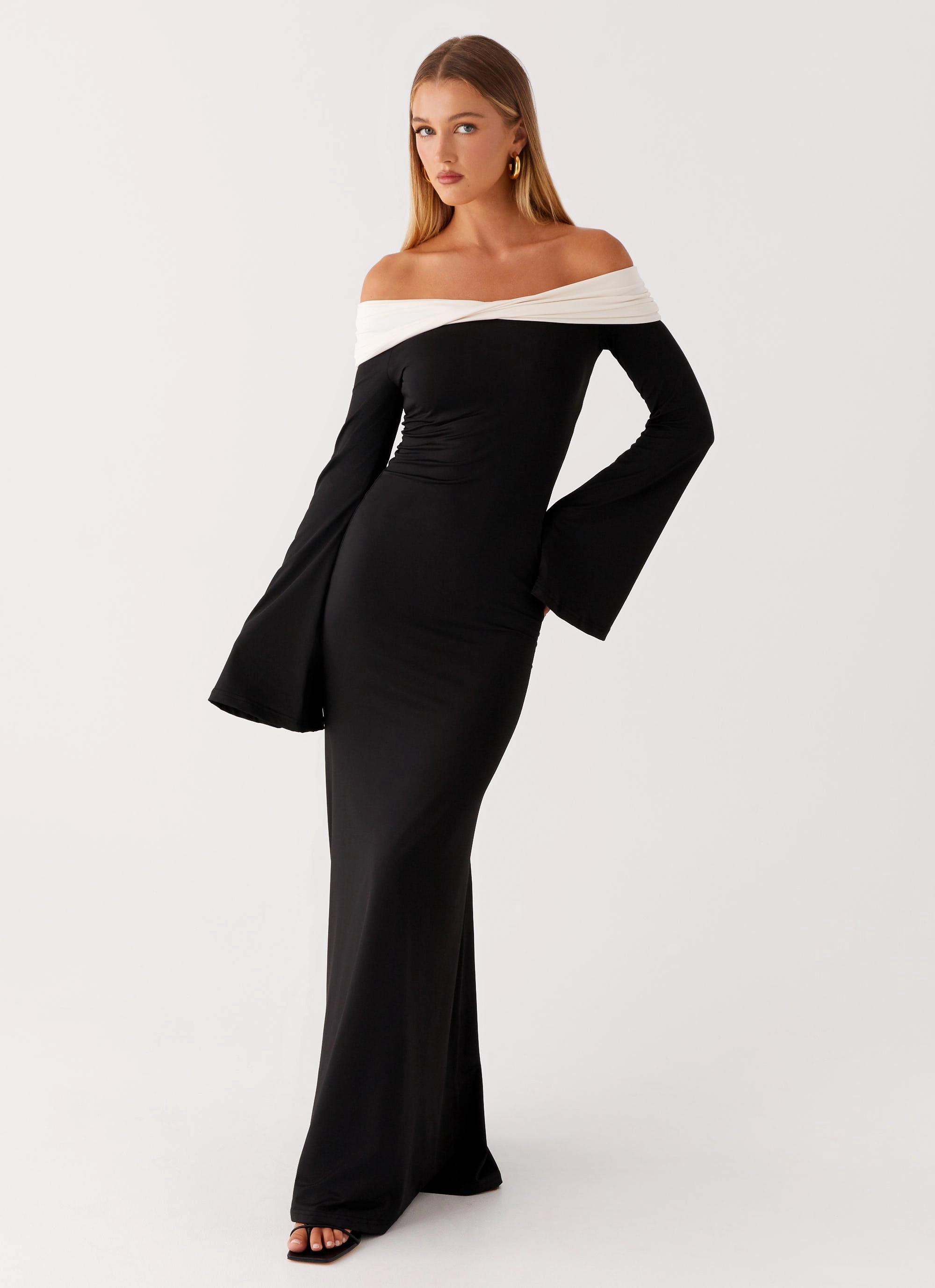 Hits Different Long Sleeve Maxi Dress - Black Minimal Details Belt Waist
